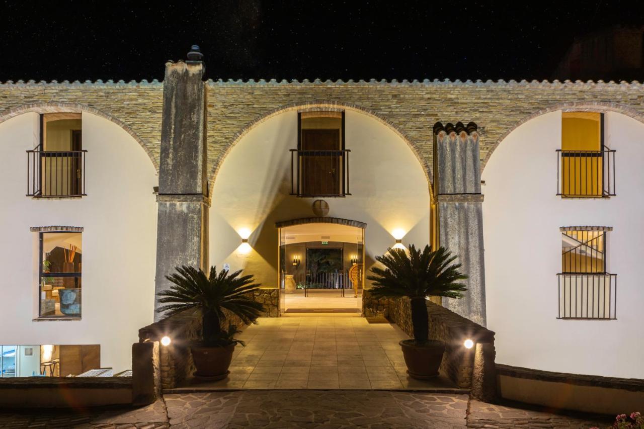 Hotel Costa Dei Fiori Santa Margherita di Pula Exterior photo